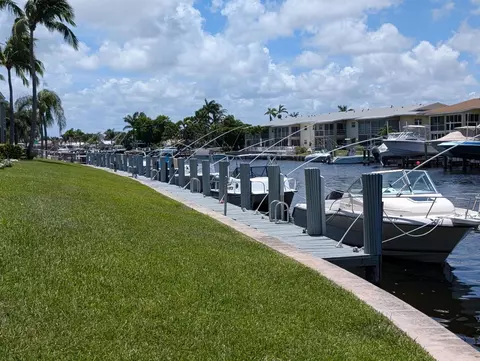 930 SE 9th Ave #11, Pompano Beach, FL 33060