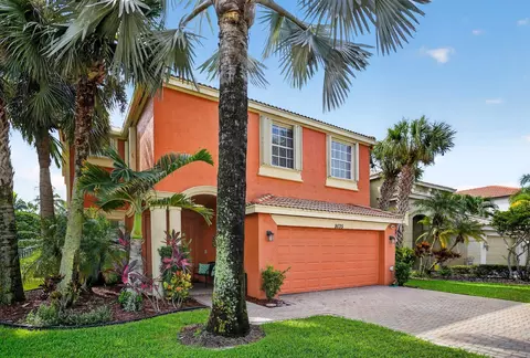 9135 Dupont Pl, Wellington, FL 33414