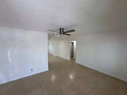 4717 NW 49th Pl, Tamarac, FL 33319