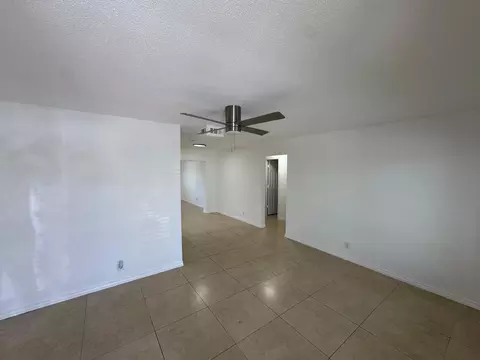 4717 NW 49th Pl, Tamarac, FL 33319