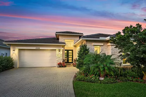 12144 Waterstone Cir, Palm Beach Gardens, FL 33412