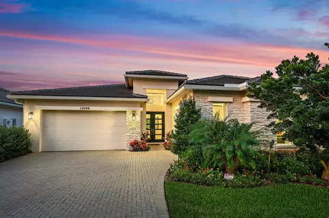 12144 Waterstone Cir, Palm Beach Gardens, FL 33412