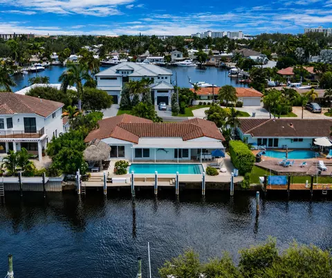 2750 NE 8th Ct, Pompano Beach, FL 33062