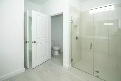 Bath - 5929 SE Sky Blue Cir E, Stuart, FL 34997 photo 3 of 4