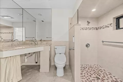 Bath - 1904 NW 22nd St, Stuart, FL 34994 photo 3 of 5