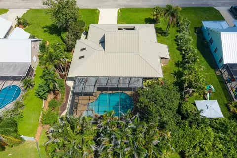 View/Area - 1904 NW 22nd St, Stuart, FL 34994 photo 3 of 4