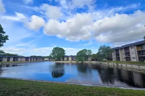 7801 Colony Cir S #106, Tamarac, FL 33321