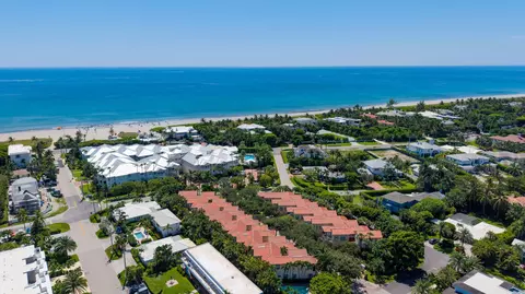 1027 Coralina Ln, Delray Beach, FL 33483