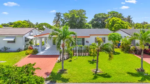 4200 NW 52nd Ave, Lauderdale Lakes, FL 33319