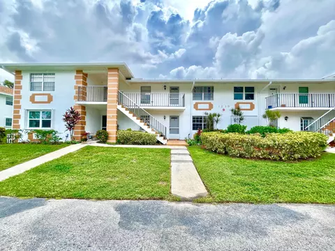 1219 S Lakes End Dr #B1, Fort Pierce, FL 34982