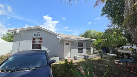 2351 NW 104th Ter, Miami, FL 33147