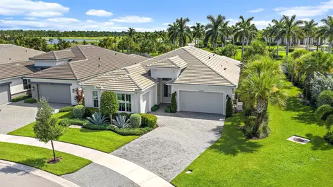 12176 Waterstone Cir, Palm Beach Gardens, FL 33412