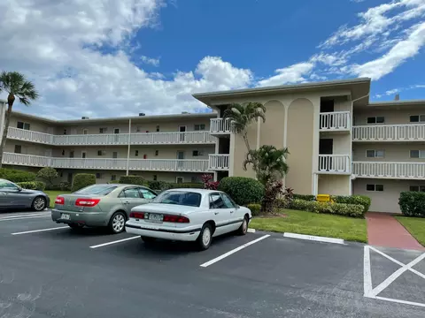 2668 Garden Dr N #311, Lake Worth, FL 33461