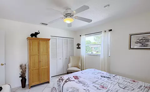 Bedroom - 310 SE 4th Ter, Dania Beach, FL 33004 photo 9 of 11