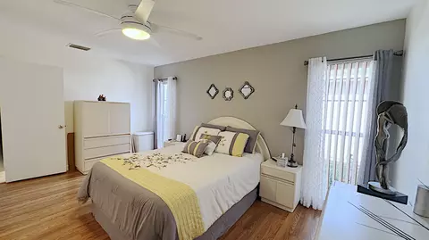 Bedroom - 310 SE 4th Ter, Dania Beach, FL 33004 photo 1 of 11