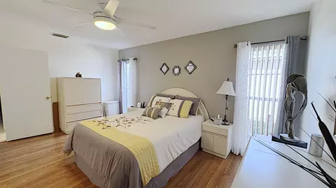 Bedroom - 310 SE 4th Ter, Dania Beach, FL 33004 photo 3 of 11