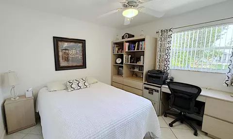 Bedroom - 310 SE 4th Ter, Dania Beach, FL 33004 photo 11 of 11