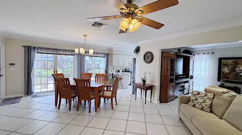 Dining - 310 SE 4th Ter, Dania Beach, FL 33004 photo 5 of 6
