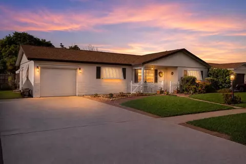 2593 Bahia Rd, West Palm Beach, FL 33406