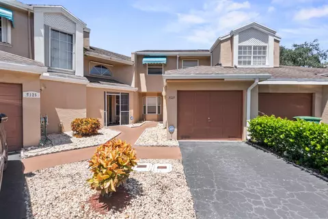 7127 Woodmont Way #7127, Tamarac, FL 33321