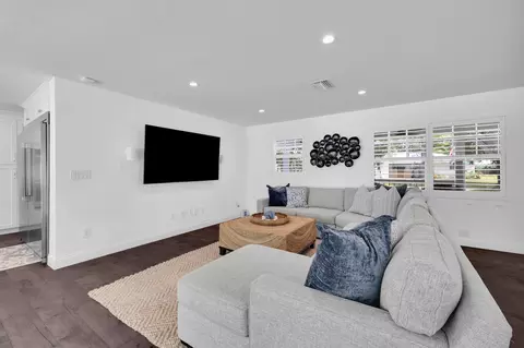 Living - 8 Windsor Rd W, Jupiter, FL 33469 photo 2 of 4