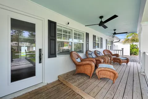 Exterior - 8 Windsor Rd W, Jupiter, FL 33469 photo 2 of 10