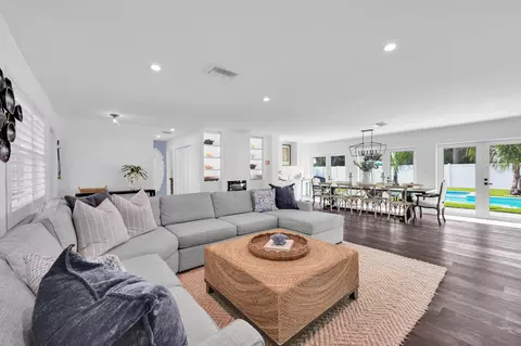 Living - 8 Windsor Rd W, Jupiter, FL 33469 photo 3 of 4
