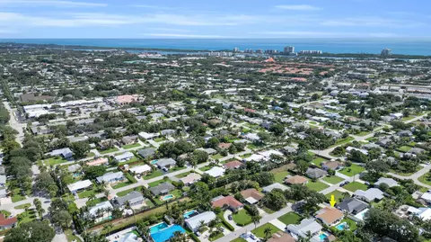 View/Area - 8 Windsor Rd W, Jupiter, FL 33469 photo 2 of 2