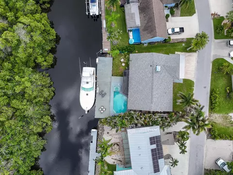 View/Area - 715 SW Salerno Rd, Stuart, FL 34997 photo 6 of 7