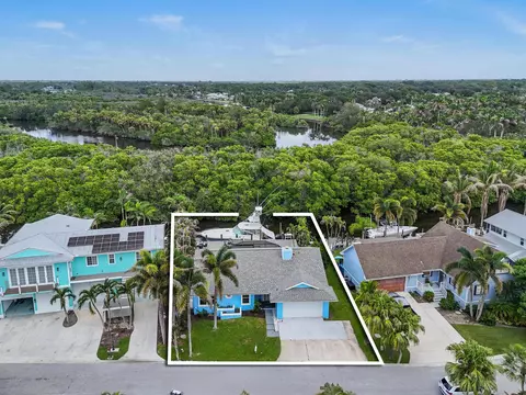 View/Area - 715 SW Salerno Rd, Stuart, FL 34997 photo 2 of 7