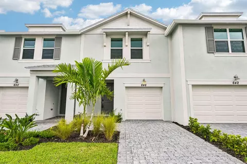 646 Salisbury Cir, Fort Pierce, FL 34982