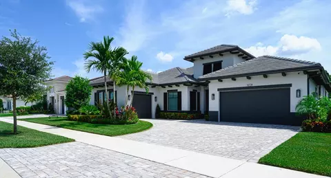 9228 Coral Isles Cir, Palm Beach Gardens, FL 33412