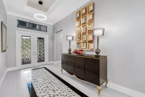 9228 Coral Isles Cir, Palm Beach Gardens, FL 33412