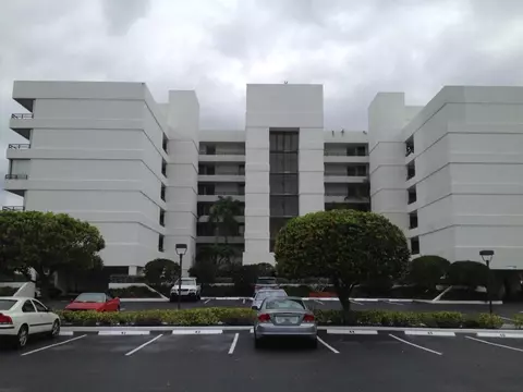 3555 S Ocean Blvd #411, South Palm Beach, FL 33480