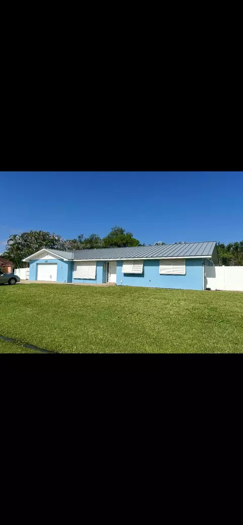 302 NW Friar St, Port Saint Lucie, FL 34983