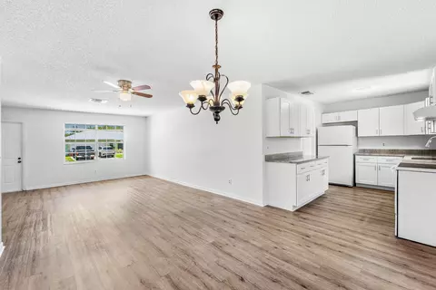 Living - 149 Arrowhead Cir, Jupiter, FL 33458 photo 2 of 3