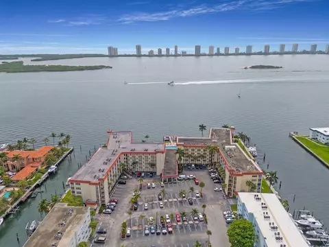 108 Paradise Harbour Blvd #514, North Palm Beach, FL 33408