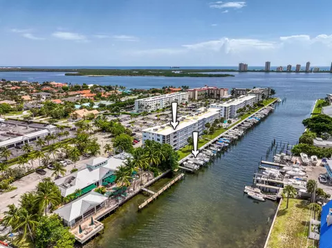 108 Paradise Harbour Boulevard 514 Boat Blvd #SLIP 2, North Palm Beach, FL 33408