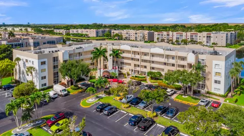 7759 Granville Dr #306, Tamarac, FL 33321