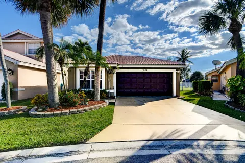 3574 Danbury Ct, Boynton Beach, FL 33436