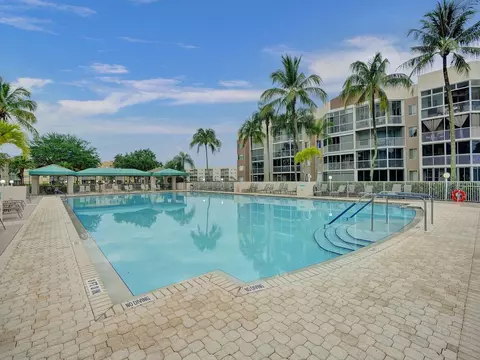 7411 Granville Dr #106, Tamarac, FL 33321