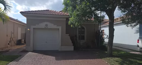 2110 NE 37th Rd, Homestead, FL 33033