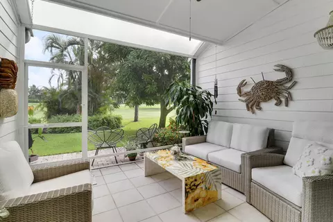 Exterior - 8925 SE Riverfront Ter, Tequesta, FL 33469 photo 2 of 7