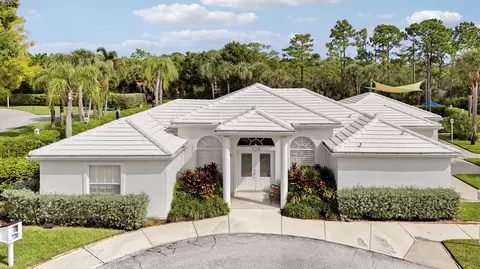 View/Area - 8925 SE Riverfront Ter, Tequesta, FL 33469 photo 3 of 11