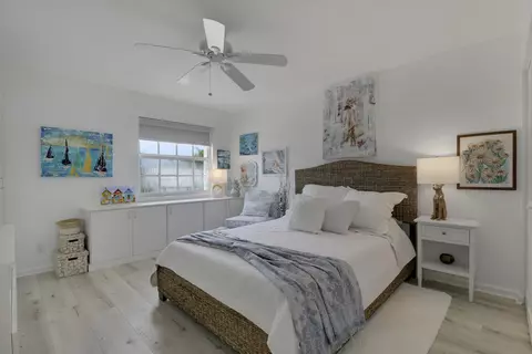 Bedroom - 8925 SE Riverfront Ter, Tequesta, FL 33469 photo 4 of 5