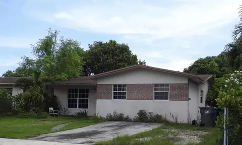 5620 SW 37th St, West Park, FL 33023