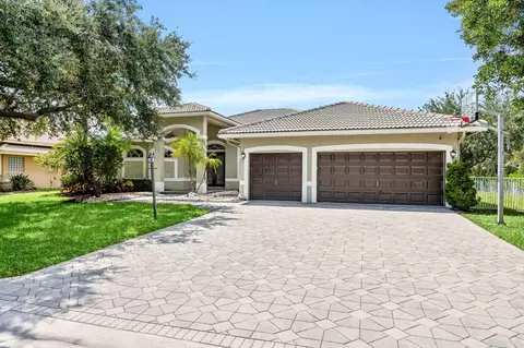 10668 NW 69th St, Parkland, FL 33076