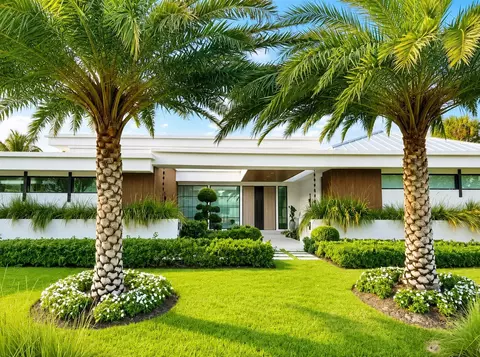 7 Tahoe Ln, Sea Ranch Lakes, FL 33308