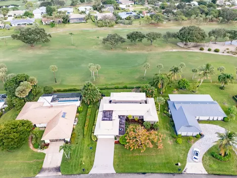 View/Area - 3333 SE Fairway E, Stuart, FL 34997 photo 3 of 7