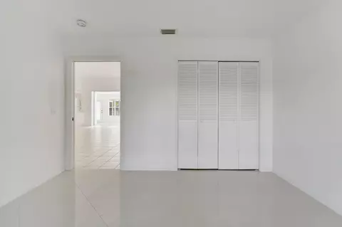 Bedroom - 4185 SE Fairway Ct, Stuart, FL 34997 photo 3 of 10